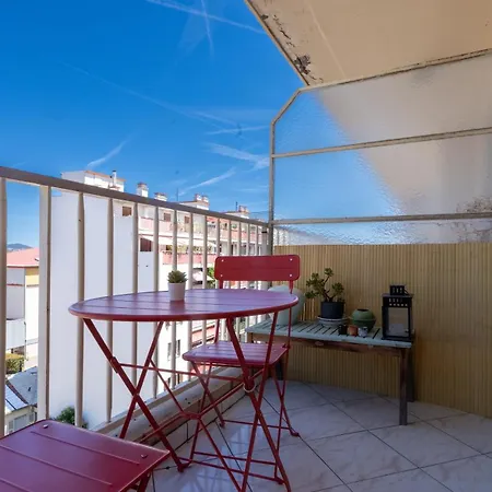 Apartment Smart Nice